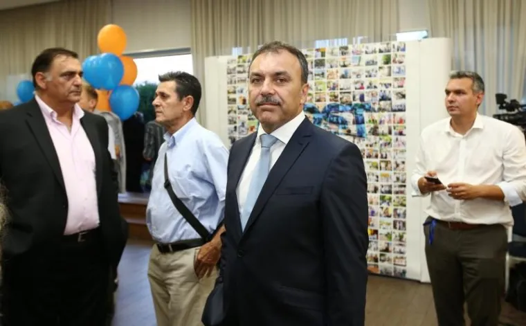 Božo Petrov sa suprugom Mašom stigao u izborni stožer Mosta