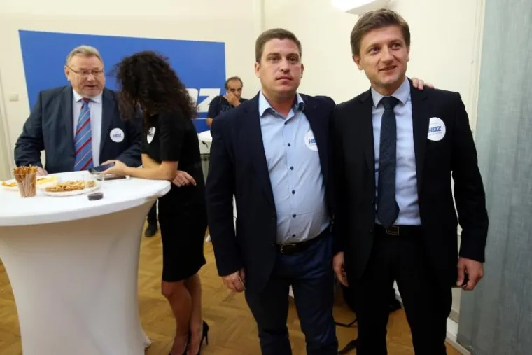 Oleg Butković i Zdravko Marić na Trgu žrtava fašizma