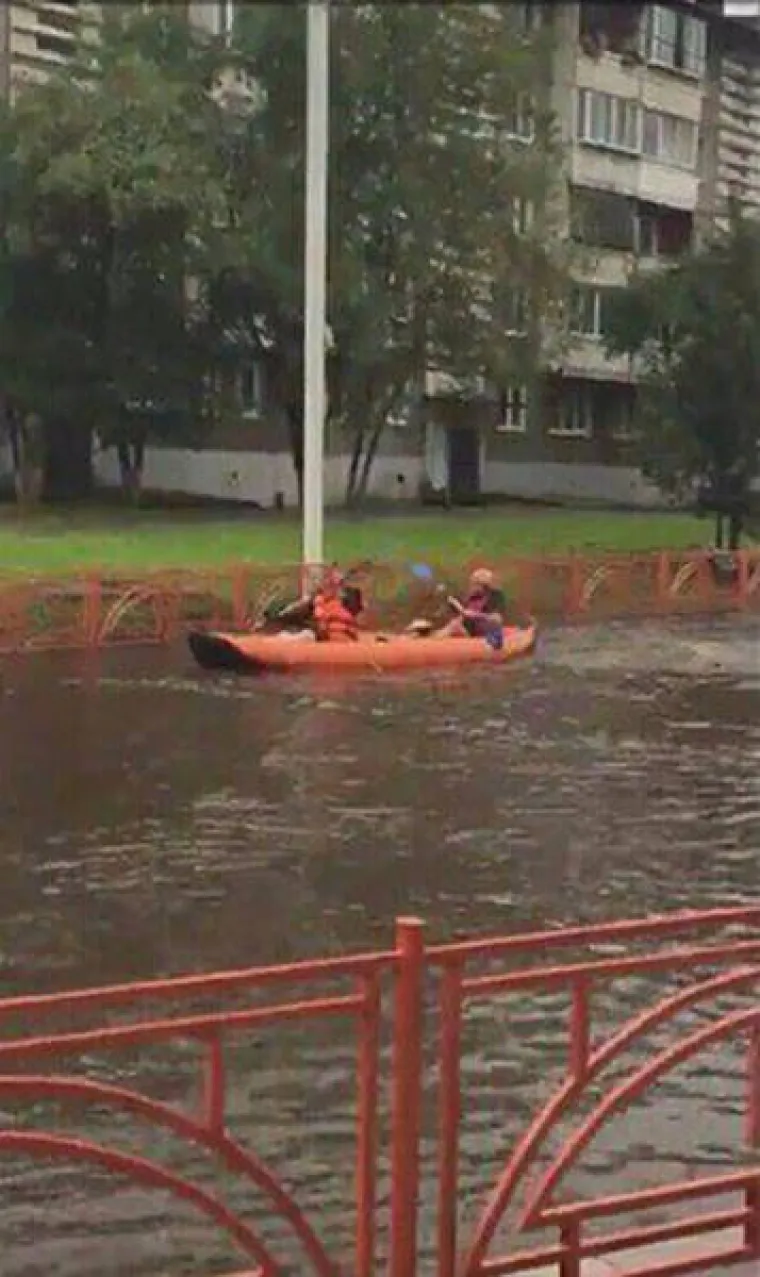 KOGA ONI POKU&Scaron;AVAJU IMPRESIONIRATI? Rusi su nepresu&scaron;an izvor ludosti, napijte se s njihovog izvora