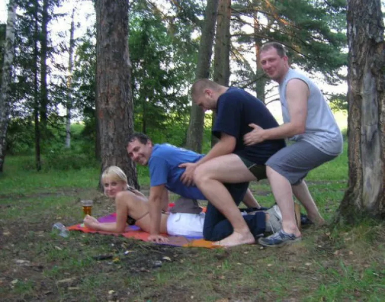 KOGA ONI POKU&Scaron;AVAJU IMPRESIONIRATI? Rusi su nepresu&scaron;an izvor ludosti, napijte se s njihovog izvora