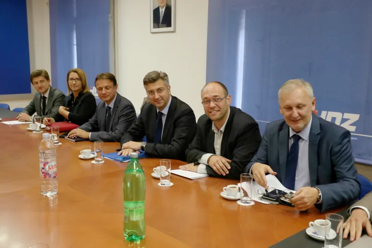 Pregovori Mosta i HDZ-a