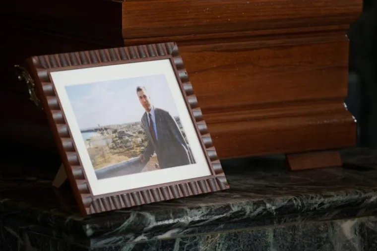 JURE RADIĆ POKOPAN NA MIROGOJU: Do&scaron;li poznati HDZ-ovci, Bozanić vodio misu, Plenković održao govor