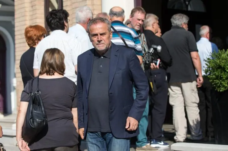 JURE RADIĆ POKOPAN NA MIROGOJU: Do&scaron;li poznati HDZ-ovci, Bozanić vodio misu, Plenković održao govor