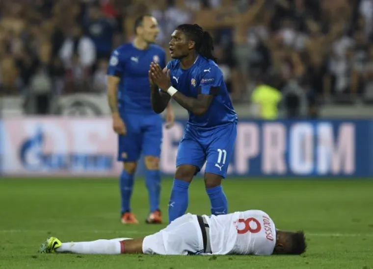 SPEKTAKL NA PARC OLYMPIQUE LYONNAISU: Ovako je izgledalo Dinamovo predstavljanje u Ligi prvaka