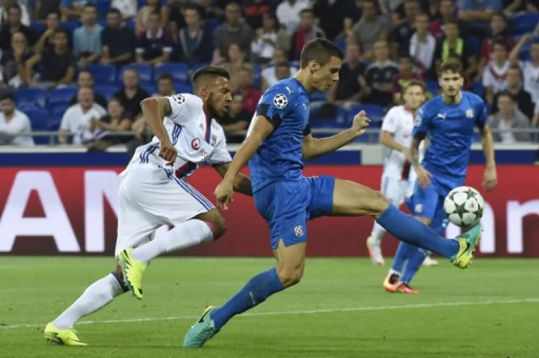 SPEKTAKL NA PARC OLYMPIQUE LYONNAISU: Ovako je izgledalo Dinamovo predstavljanje u Ligi prvaka