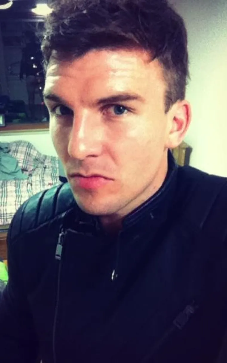 FAso, zaboravio si hlače...