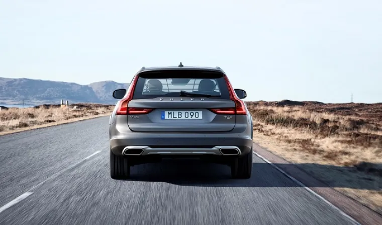 UPOZNAJTE GA: S dizajnom koji se ističe, V90 Cross Country donosi i luksuzan interijer