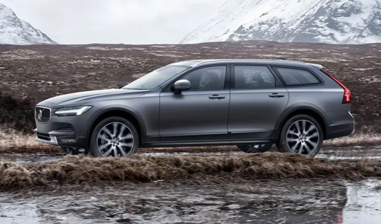 UPOZNAJTE GA: S dizajnom koji se ističe, V90 Cross Country donosi i luksuzan interijer