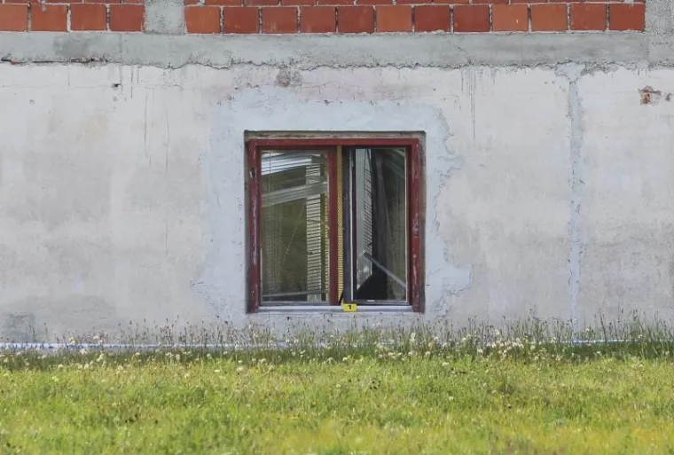 STRAVA KOD POKUPSKOG: Sin pu&scaron;kom ubio roditelje