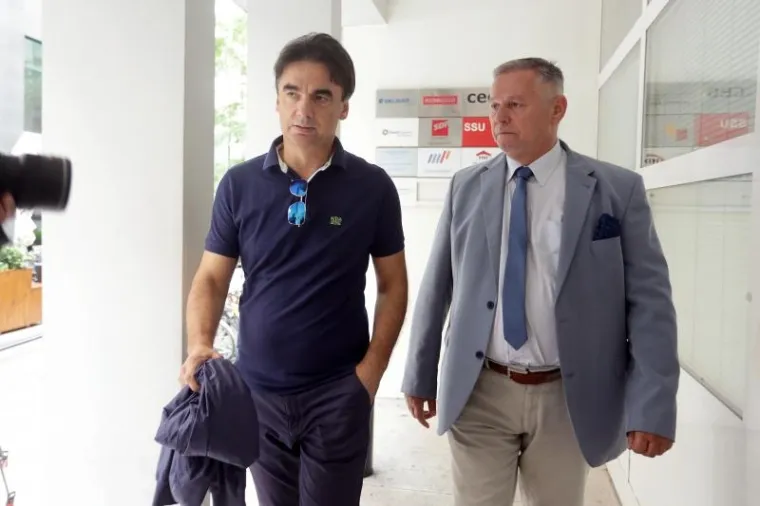 VAŽAN SASTANAK: Dolazak članova Predsjedni&scaron;tva SDP-a