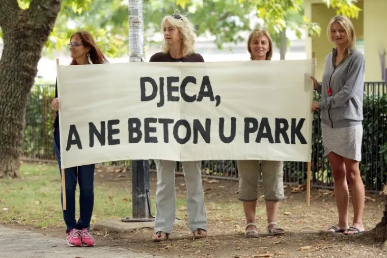 Prosvjednici koji žele park na Savici dočekali su Milana Bandića na otvorenju vrtića