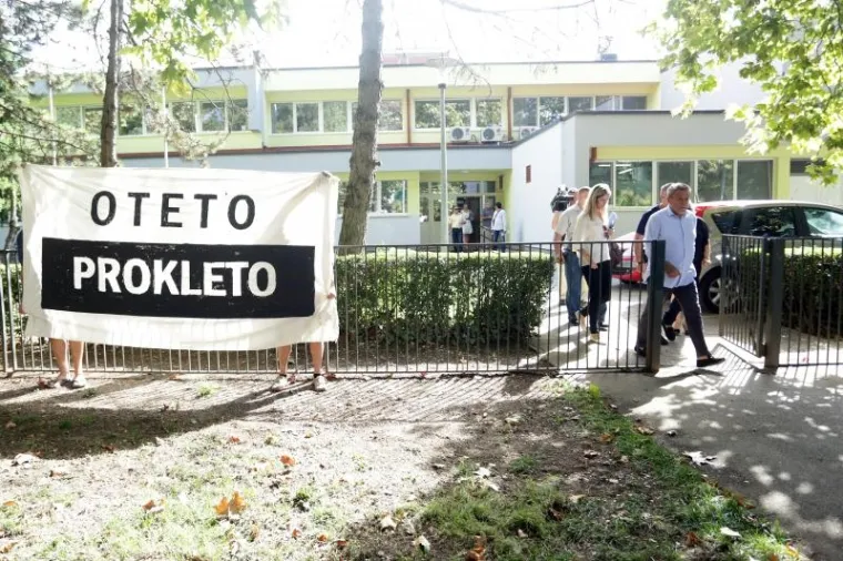 Prosvjednici koji žele park na Savici dočekali su Milana Bandića na otvorenju vrtića