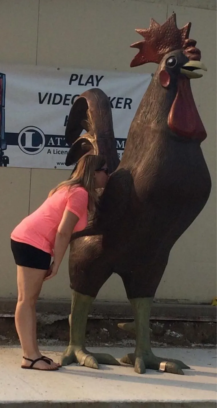 PERVERZNE IGRICE U JAVNOSTI: Dok god je kipova, bit će i onih koji će ih 'zlostavljati'