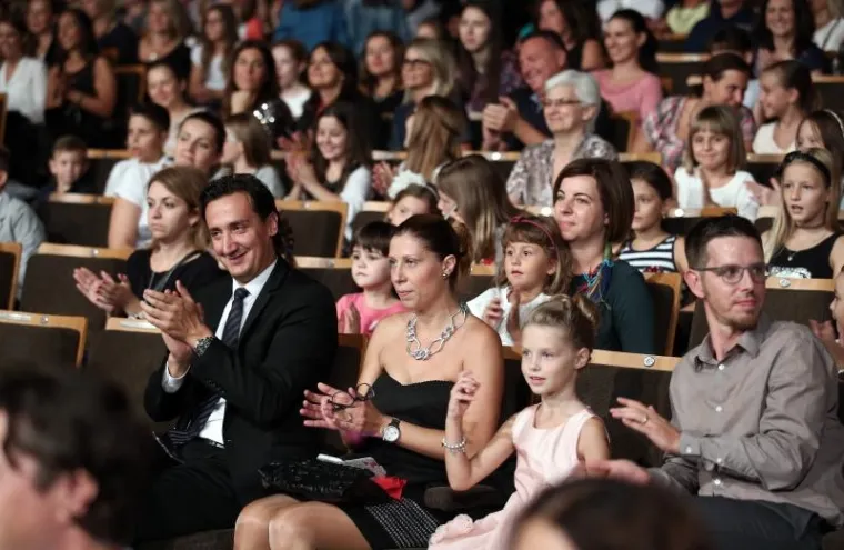 MIA NEGOVETIĆ NAPUNILA LISINSKI: Veličanstvena atmosfera na prvom u nizu velikih koncerata