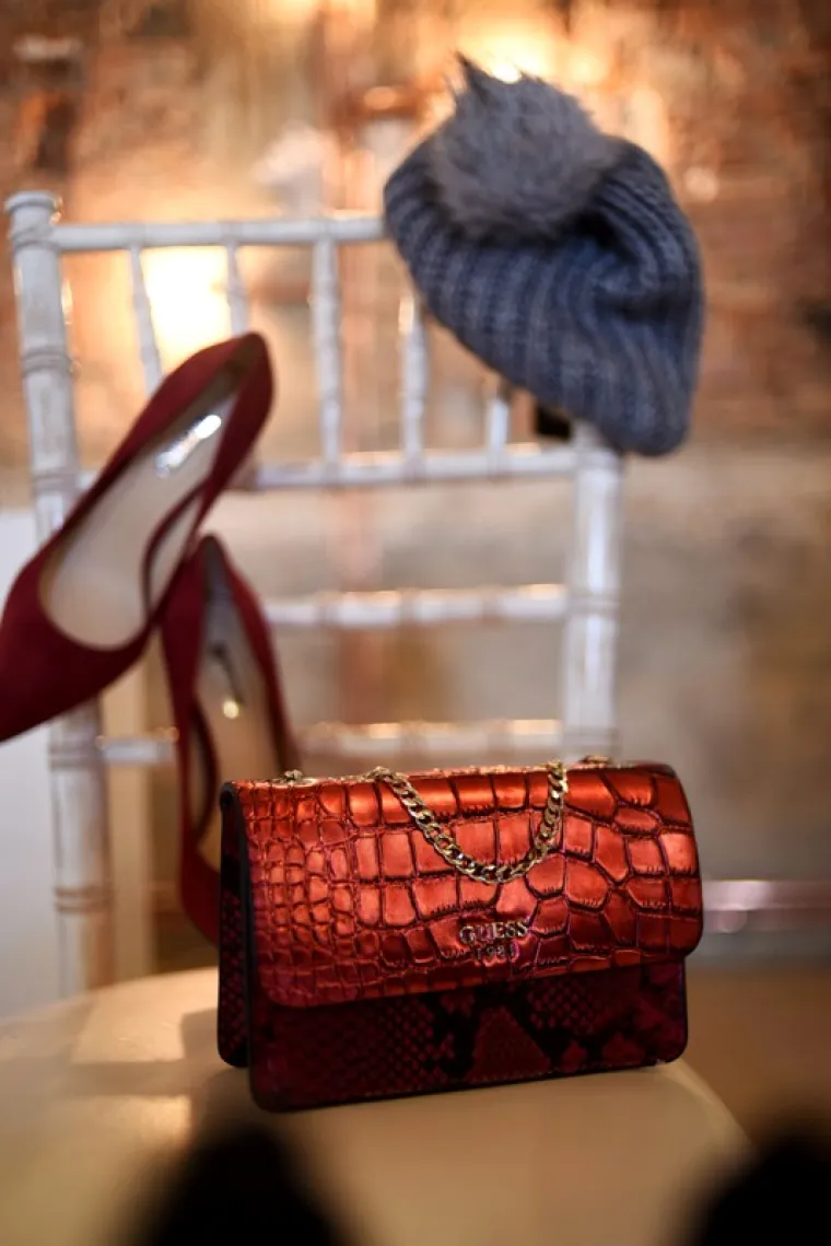 Evo kako izgleda Guessova kolekcija istočnjačkog duha u ekskluzivnom showroomu