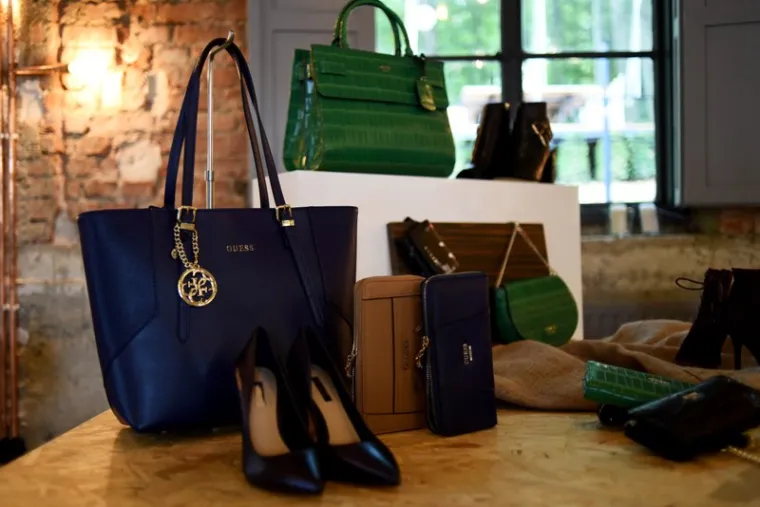 Evo kako izgleda Guessova kolekcija istočnjačkog duha u ekskluzivnom showroomu