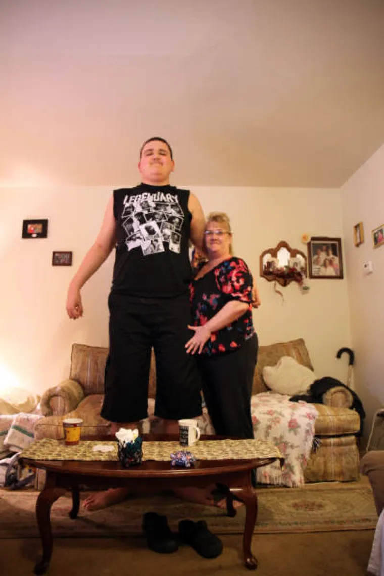 ON JE NAJVEĆI TINEJDŽER NA SVIJETU: Mora piti lijekove za smirenje jer u napadu bijesa razbije baš sve