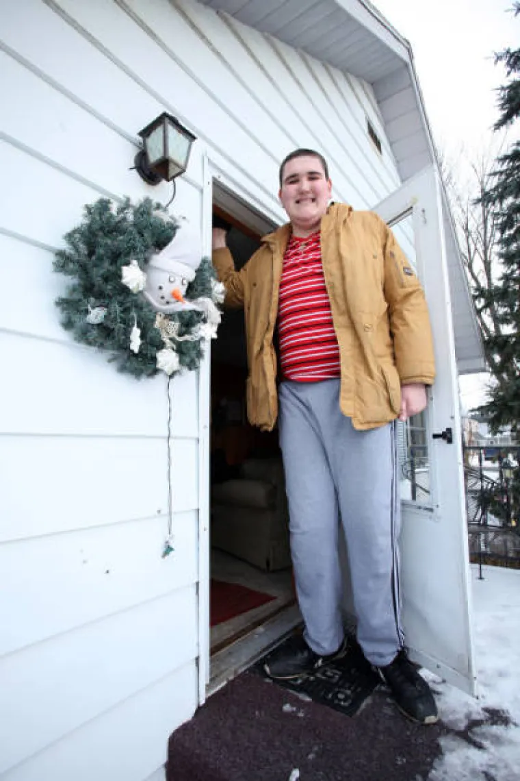 ON JE NAJVEĆI TINEJDŽER NA SVIJETU: Mora piti lijekove za smirenje jer u napadu bijesa razbije baš sve