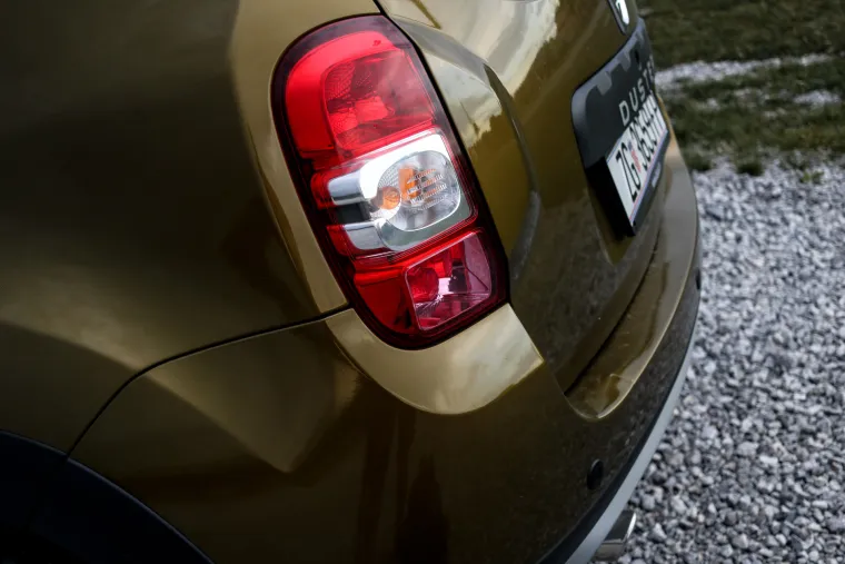 POUZDANA I JEFTINIJA OD KONKURENCIJE: Off-road vožnja u Daciji Duster URBAN Explorer je prava poslastica