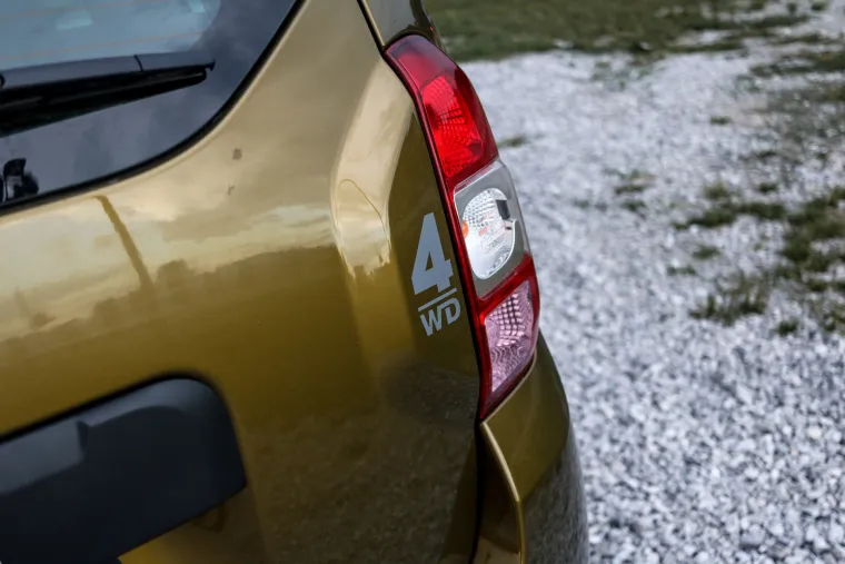 POUZDANA I JEFTINIJA OD KONKURENCIJE: Off-road vožnja u Daciji Duster URBAN Explorer je prava poslastica