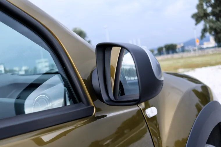 POUZDANA I JEFTINIJA OD KONKURENCIJE: Off-road vožnja u Daciji Duster URBAN Explorer je prava poslastica