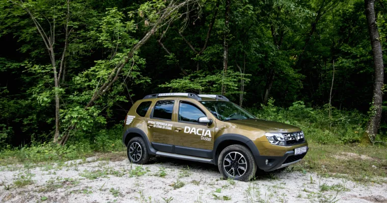 POUZDANA I JEFTINIJA OD KONKURENCIJE: Off-road vožnja u Daciji Duster URBAN Explorer je prava poslastica
