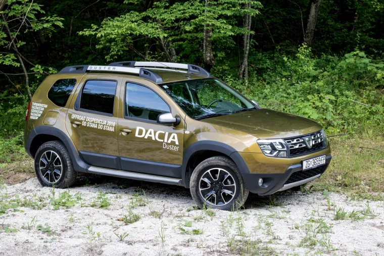 POUZDANA I JEFTINIJA OD KONKURENCIJE: Off-road vožnja u Daciji Duster URBAN Explorer je prava poslastica