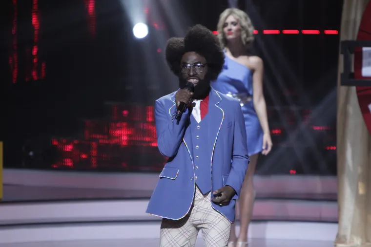 Filip Dizdar kao Will I Am iz grupe Black Eyed Peas