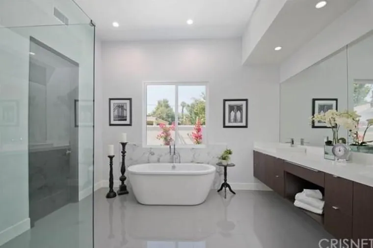 Zvijezda Moderne obitelji: Ima samo 18 godina, a pogledajte kakvu je kuću kupila za 1,5 milijuna dolara