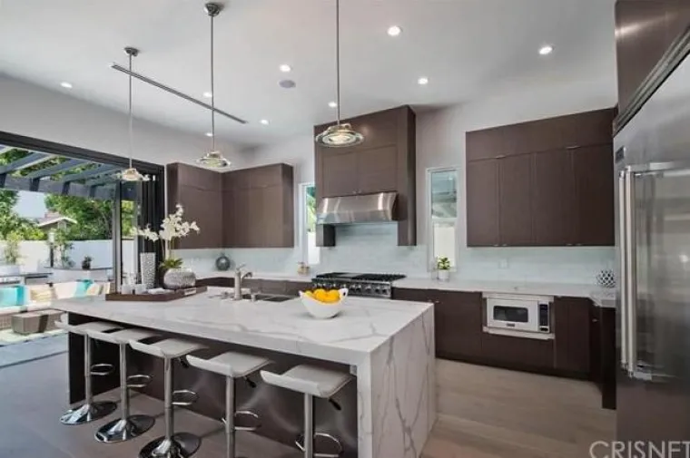 Zvijezda Moderne obitelji: Ima samo 18 godina, a pogledajte kakvu je kuću kupila za 1,5 milijuna dolara