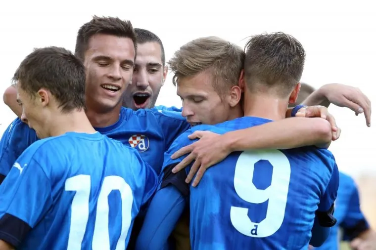 JUNIORSKA LIGA PRVAKA: Dinamo dočekao Juventus u Zagrebu