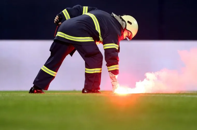 Povratak BBB-a obilježilo je utakmicu Dinama i Juventusa na Maksimiru. Iako je to odlična vijest za klub, bakljada koju su napravili sigurno će ih ko&scaron;tati Uefine kazne.