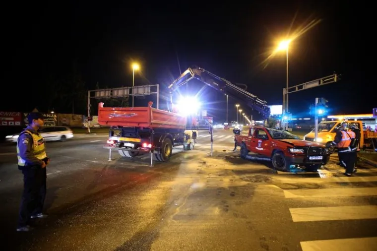 KRŠ I LOM U ZAGREBU: Sudarili se osobni automobil i vozilo vatrogasaca
