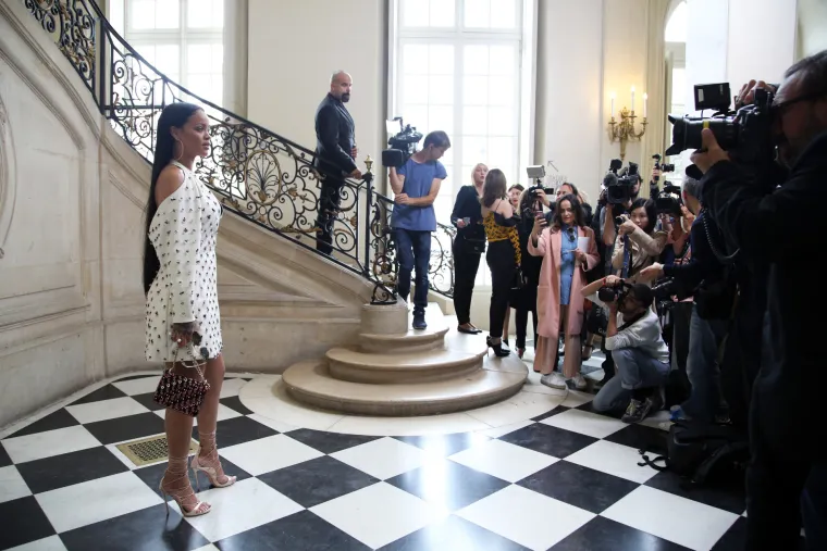 Slavne dame obožavaju Dior: na reviju stigle Rihanna, Jennifer Lawrence, Kate Moss...