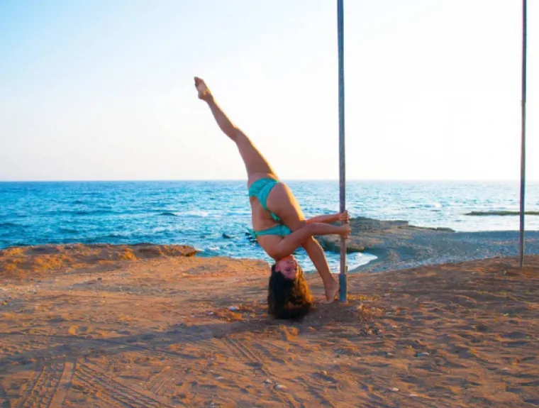 NISMO SIGURNI DA IM JE USPJELO... Ove cure se trude pokazati da je ples oko &scaron;ipke umjetnost i sport, a ne erotika