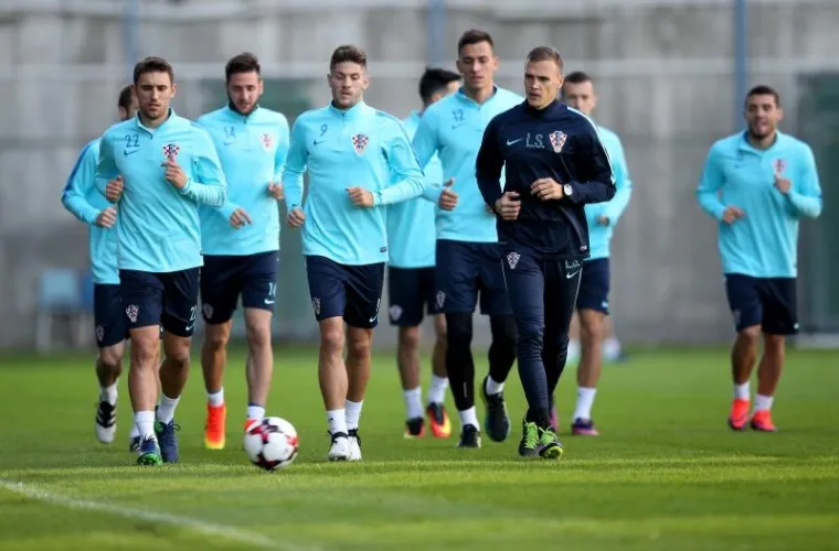 KRENULA AKCIJA KOSOVO I FINSKA: Vatreni ogradili prvi trening