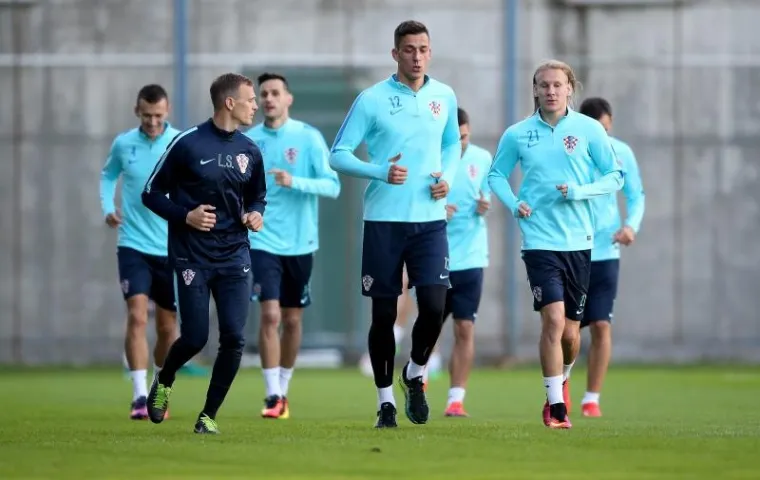 KRENULA AKCIJA KOSOVO I FINSKA: Vatreni ogradili prvi trening