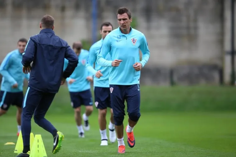 DRIL NA HITREC - KACIJANU: Samo je Kosovo Hrvatskoj u mislima