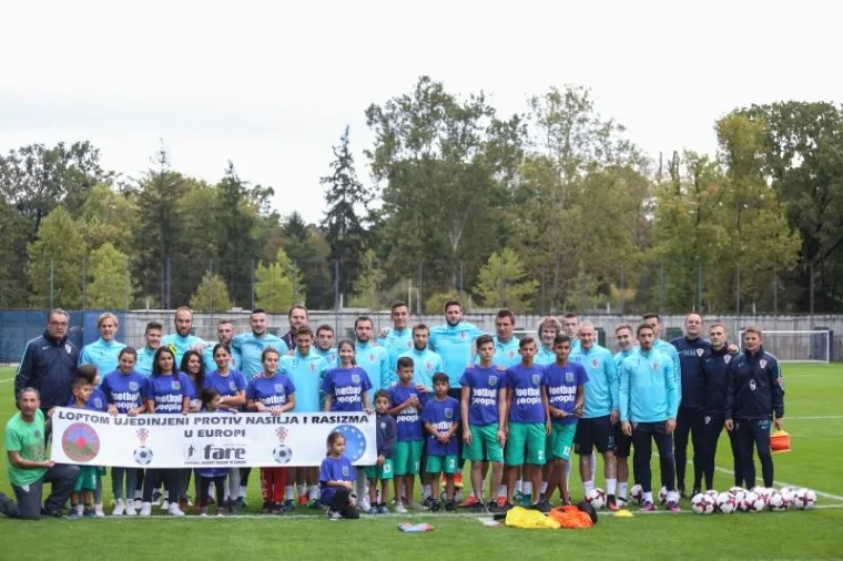 Vatreni su u utorak poslijepodne na Hitrec - Kacijanu odradili posljednji trening u Hrvatskoj uoči puta u Albaniju, gdje će odigrati drugi kvalifikacijski susret za SP u Rusiji 2018. godine protiv Kosova.