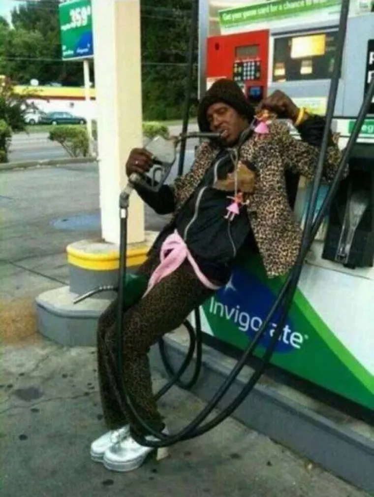 BOLEST ILI UMJETNOST? Ove fotografije pogađaju točno u jednu vrlo morbidnu žicu