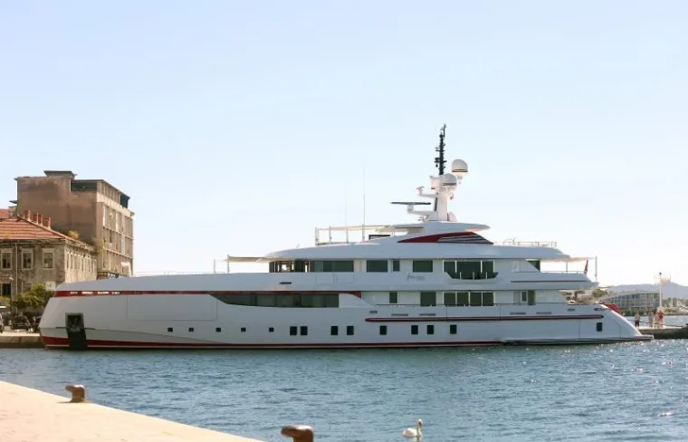 OVO SE NE VIĐA SVAKI DAN: U &Scaron;ibeniku usidrena velebna jahta poznatog meksičkog milijardera