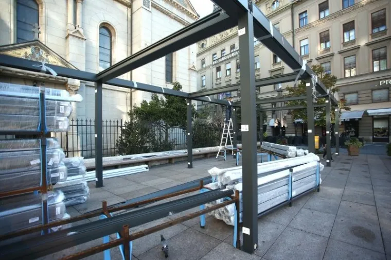 POSTAVLJENA I TENDA Izgradnja nove terase na Cvjetnom trgu