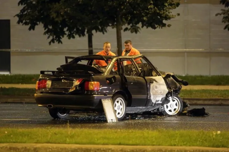 AUTO POTPUNO IZGORIO: Trostruki sudar u zagrebačkim Vrbanima