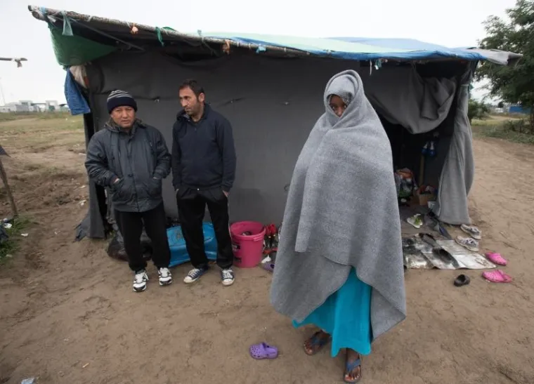 Migranti u kampu na granici Mađarske i Srbije