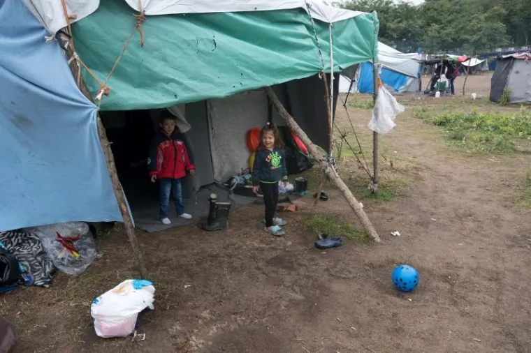 Među brojnim izbjeglicama nalaze se i roditelji s malom djecom.