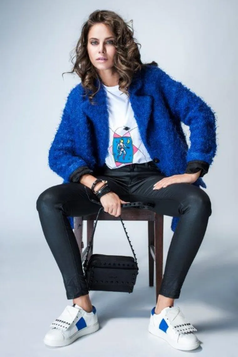 Fashion avanturistica: Mia Kovačić u prilično cool novoj kolekciji Replaya