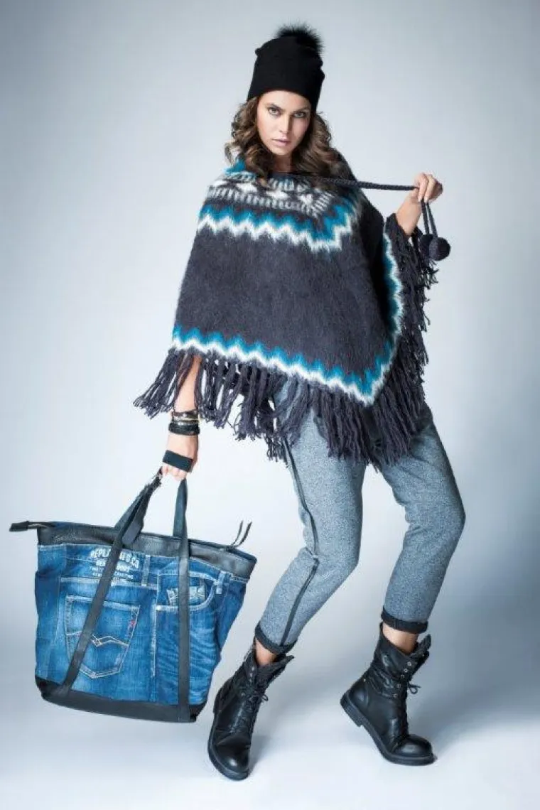 Fashion avanturistica: Mia Kovačić u prilično cool novoj kolekciji Replaya