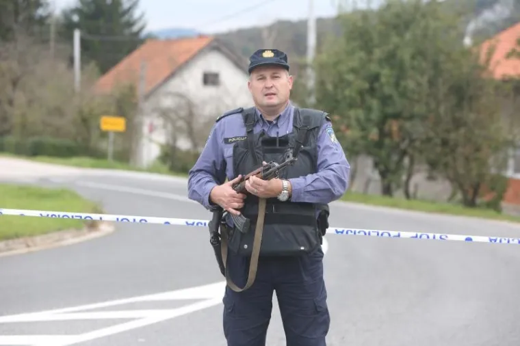 Dvostruko ubojstvo i samoubojstvo u Belavićima kraj Duge Rese