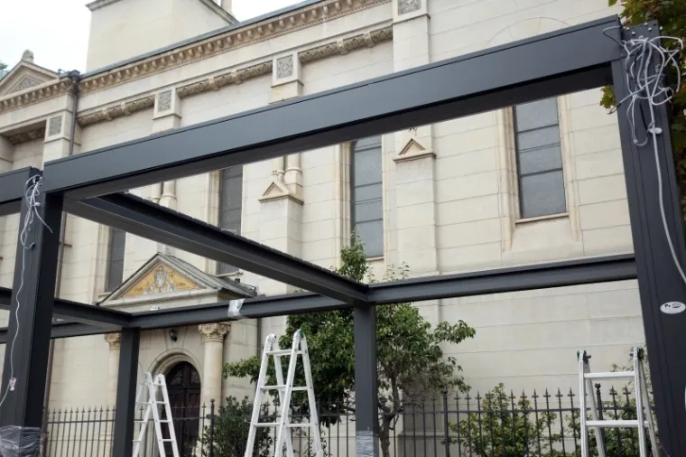 UKLONJENO RUGLO SA CVJETNOG: Nema vi&scaron;e Horvatinčićeve nadstre&scaron;nice