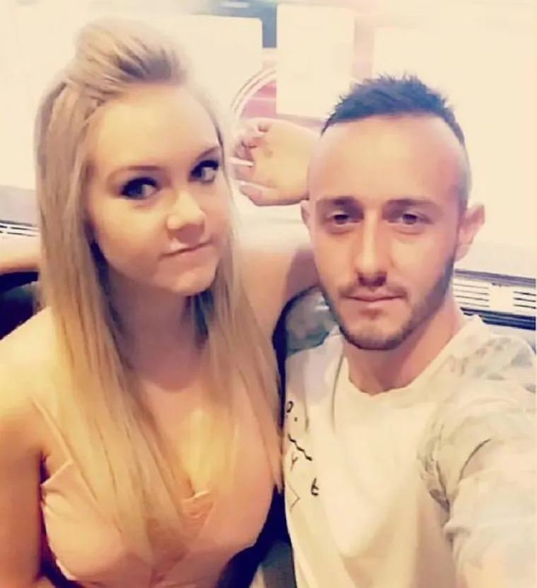 Emma Phillips je studentica iz Velike Britanije koja je nedavno zaboravila igračku za seks u sebi i bila prisiljena tražiti liječničku pomoć kako bi je izvadila.
